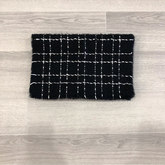 Tweed Look Scarf - Picture 6 of 7